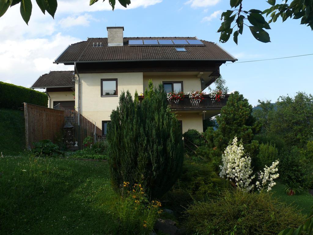 Ferienwohnung Eichler Feldkirchen In Kaernten Exterior photo